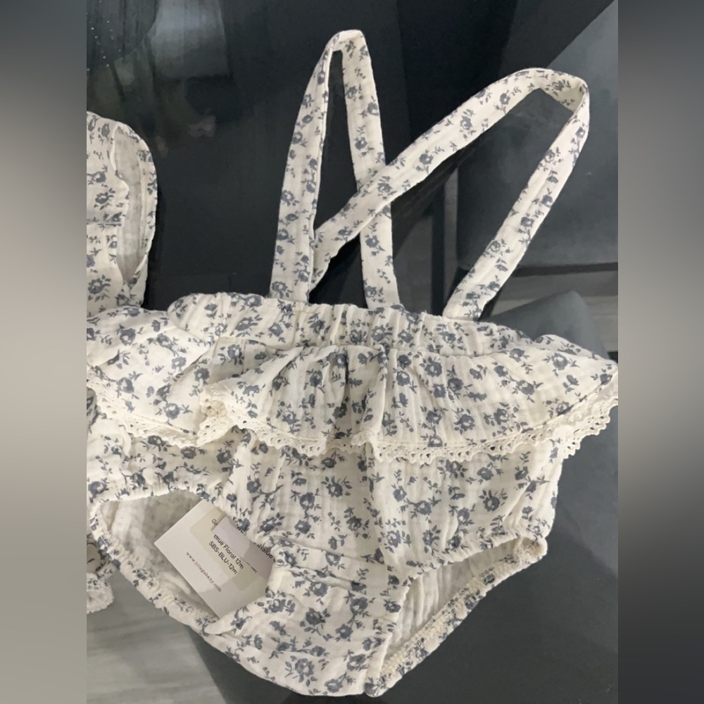 Girls suspenders bloomers set
